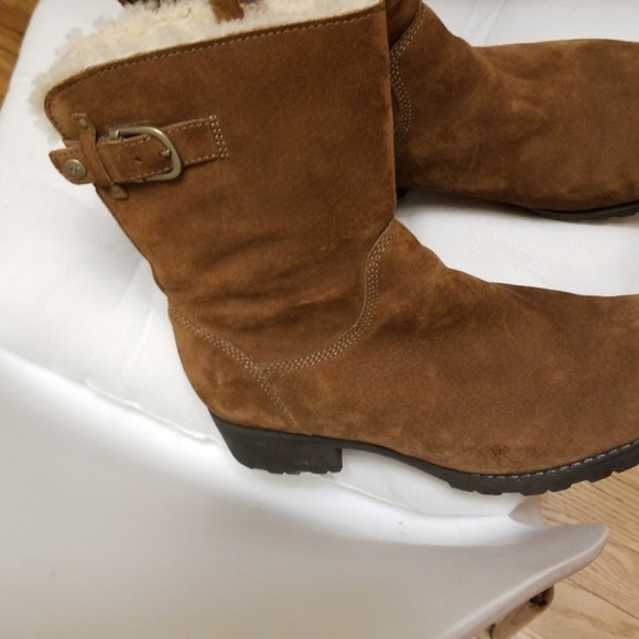 Ugg Boots - Picture 2 of 4